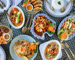 Mae Glong Thai Restaurant
