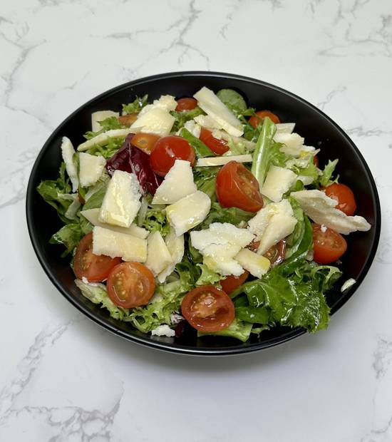 Spring Mix Grana Cherry Lemon Dressing Salad