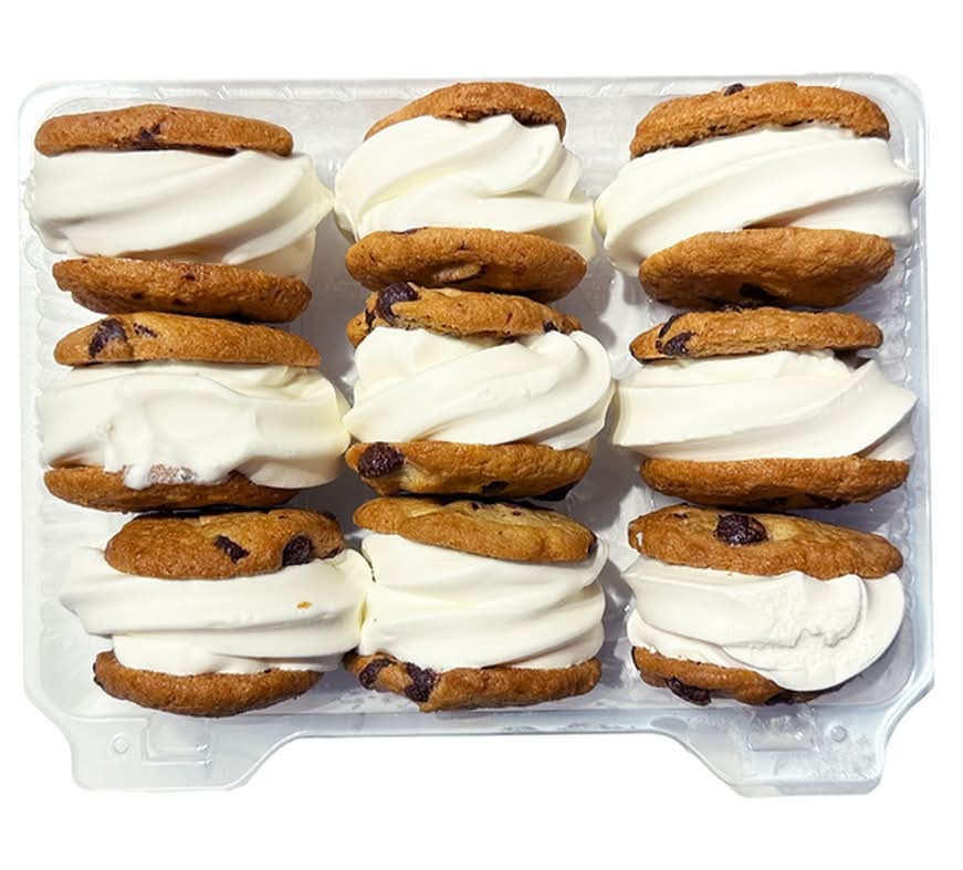 Stew Leonard's Mini Choc Chip Ice Cream Sandwiches (9 ct)