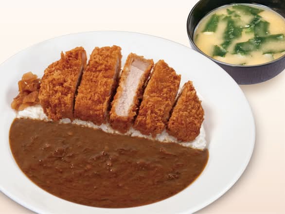 創業ビーフ国産雪国育ちロースかつカレー（味噌汁付）