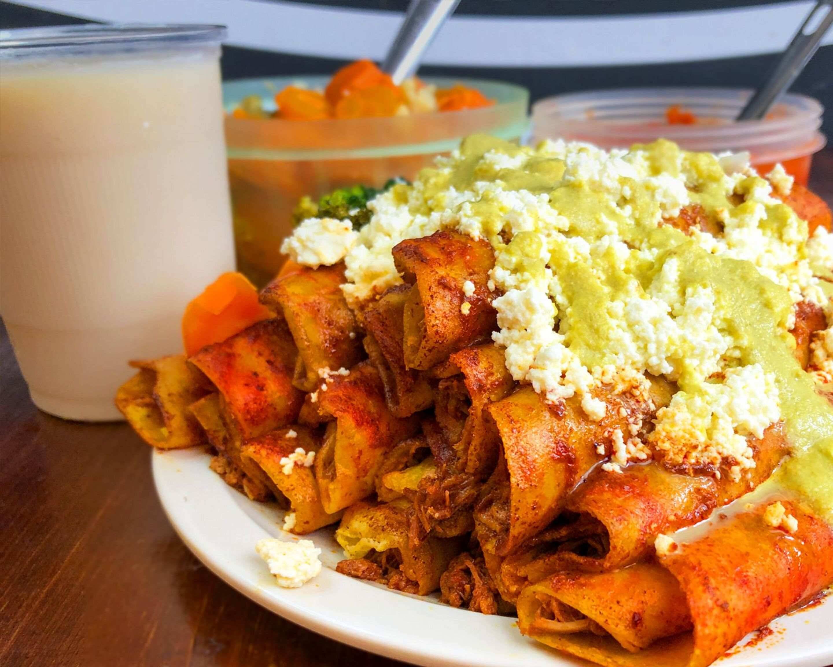 Tacos Rojos y Gorditas Paco's Menú a Domicilio【Menú y Precios】Monterrey Uber Eats