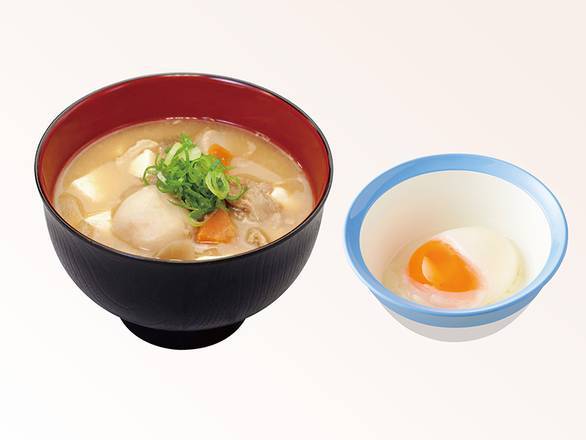 豚汁半熟玉子セット Miso Soup with Pork & Vegetables and Soft-boiled Egg