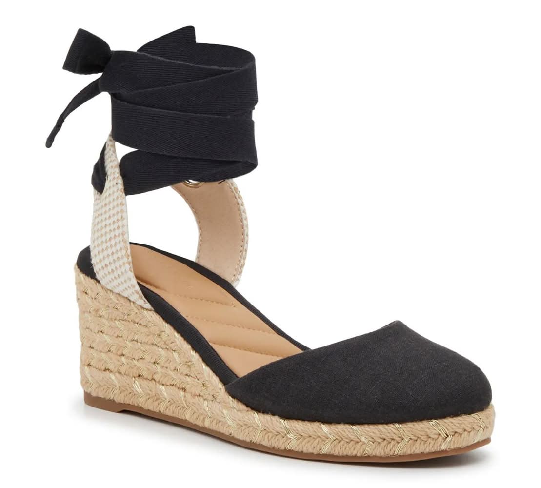 Kelly & Katie Goldie Wedge Sandal (Black Medium - 6.5)