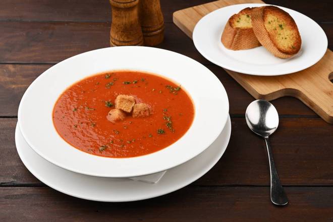 Tomato Roasted Garlic Soup