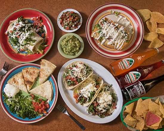 Las 3 Hermanas Mexican Grill