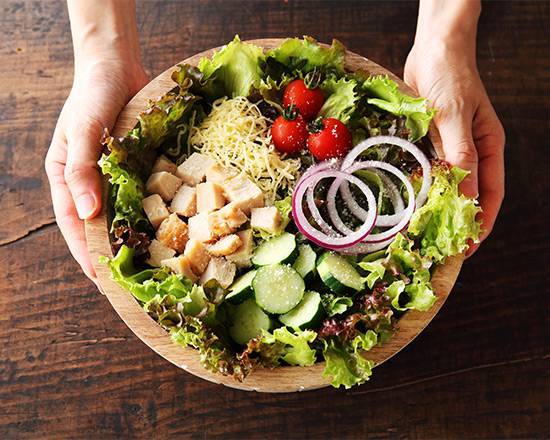 グリルチキンのシーザーサラダ Grilled Chicken Caesar Salad