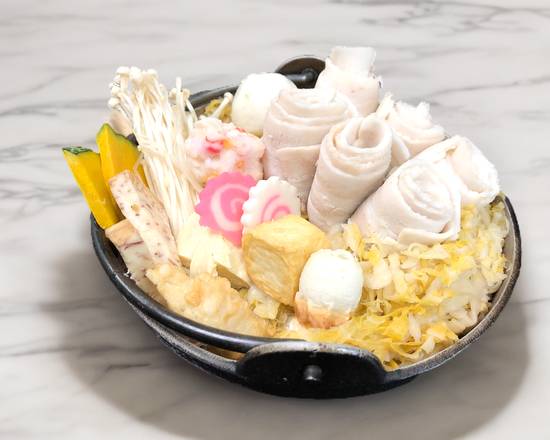 Pork with Sour Pickled Cabbage Hot Pot (酸菜白肉鍋)