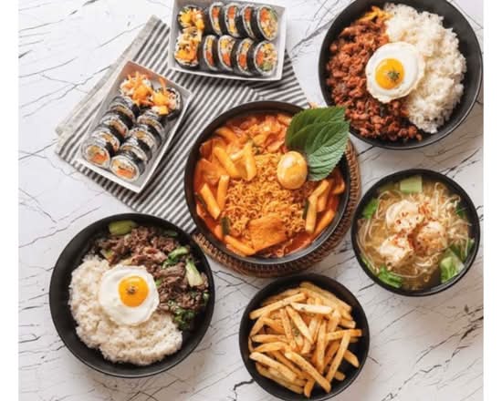 LEEGIMBAP (9538 Vaughn Rd, 7)