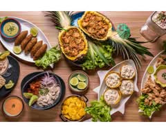 CARMAOS Cocina de Playa (C.C. Oasis)