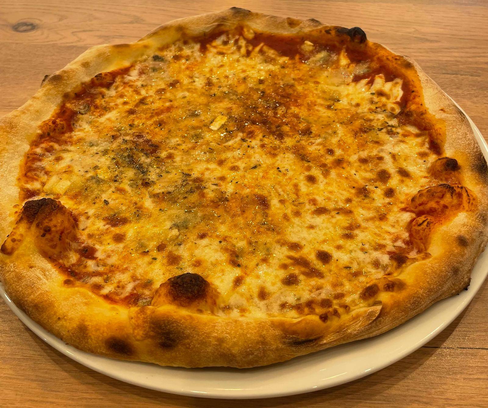 4 FROMAGES PIZZA