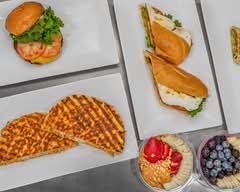 Greenwich Grill And Juice Bar