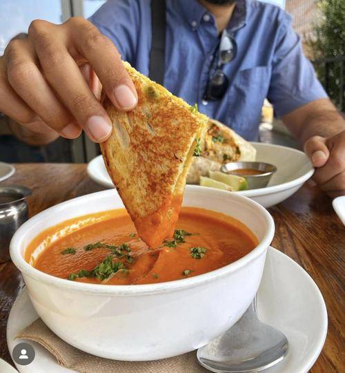 Grilled Cheese & Tomato Soup