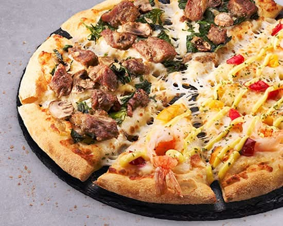 炭火焼ビーフと海老の贅沢ハーフ&ハーフ Premium Half & Half : Char-Grilled Beef & Shrimp