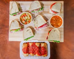 Ma's Soup and Sandwiches (601 Southworth Street)