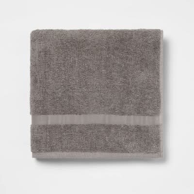 Room Essentials Machine Washable Bath Towel, 52x27 in, Dark Gray