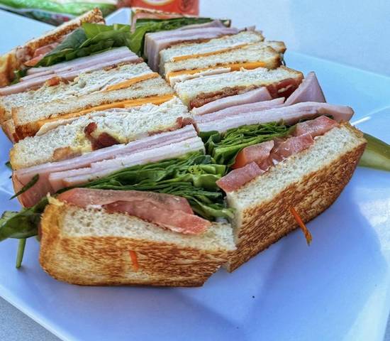 Deluxe Club