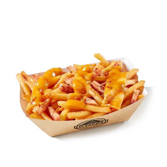 Frites sauce cheddar avec lardons