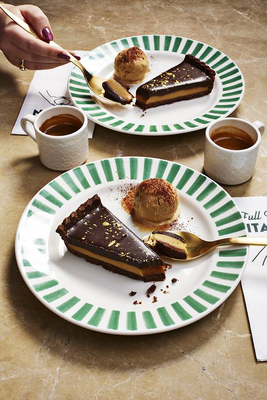 NEW Caramello Chocolate Torta