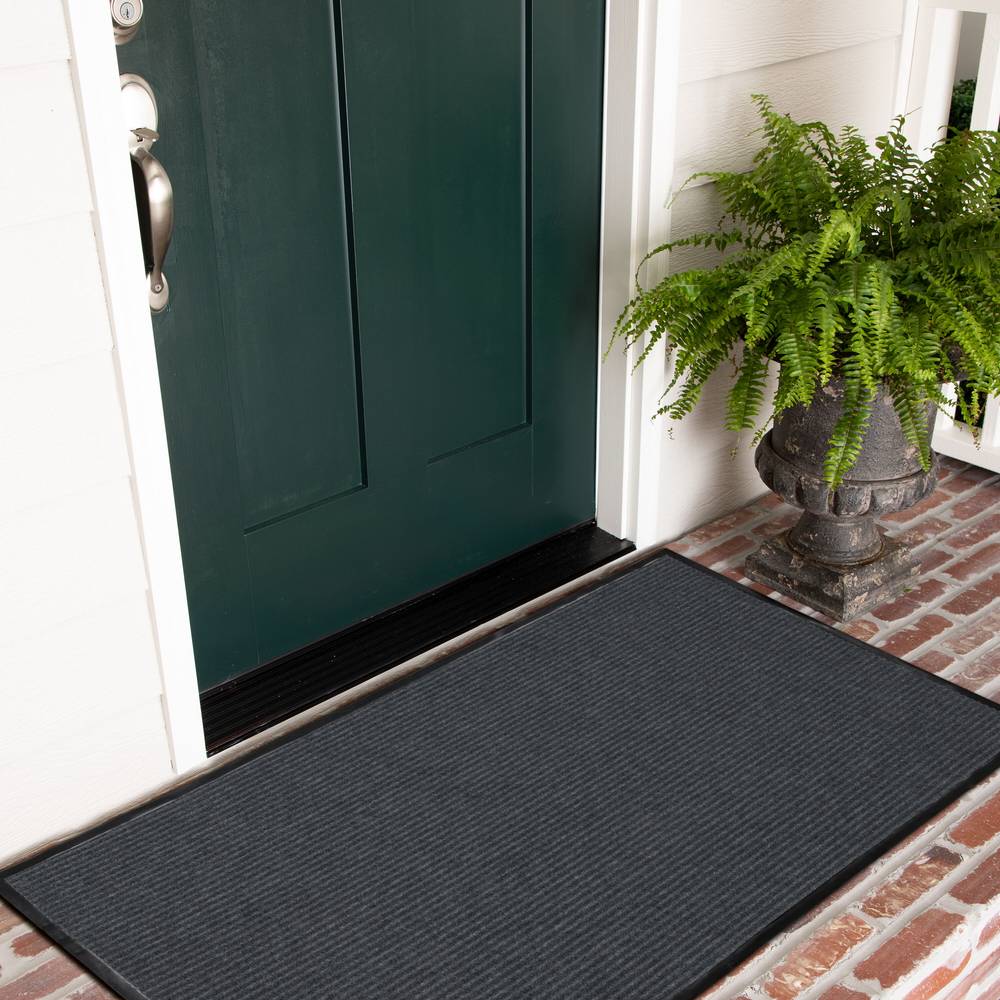 Project Source 4-ft x 6-ft Gray/Silver Polyester Rectangular Indoor or Outdoor Door Mat | M539-10864-48X72