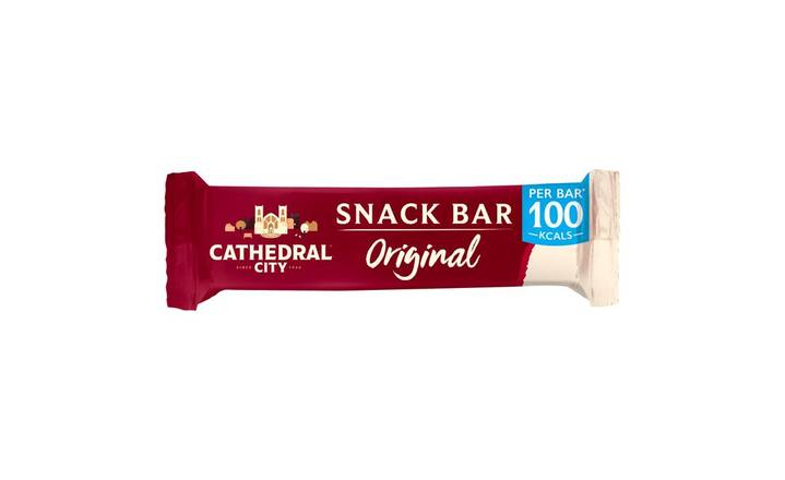 Cathedral City Snack Bar Mature Cheddar Original 24G (398380) 