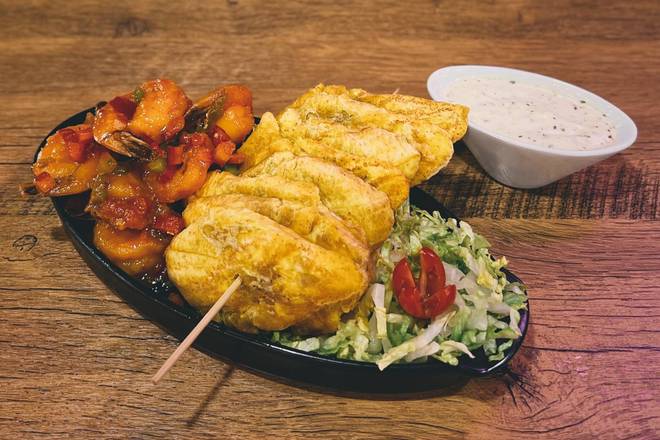 Camarones con Tostones