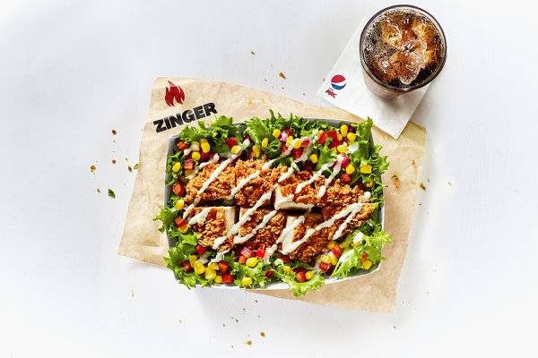 Zinger Salad Box with a Drink