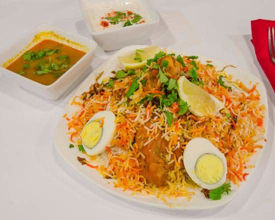 Hyderabadi Chicken Dum Biryani