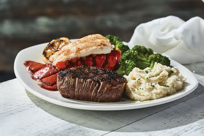 7 oz Barrel Cut Filet & Lobster Tail