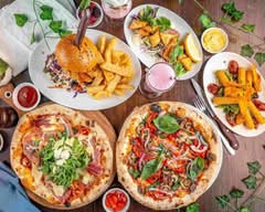 Landing Point Woodfired Pizza, Pasta & Grill