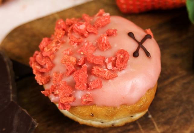 Vegan Chocolate and Strawberry Doughbite*