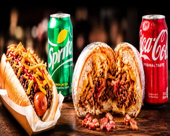 La Parada Hot Dogs Y Tripletas 2 (San Juan, PR)