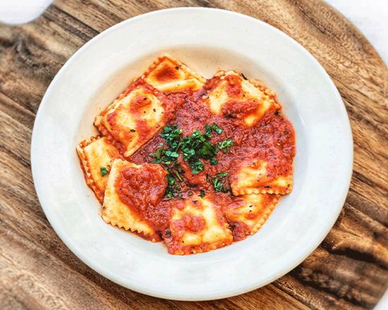 CHEESE RAVIOLI WITH MARINARA