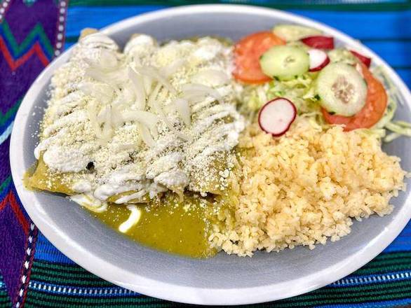 CHICKEN ENCHILADAS SALSA VERDE