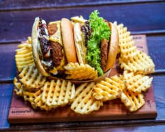 El Jardín De Los Malcriados (Ensenada)