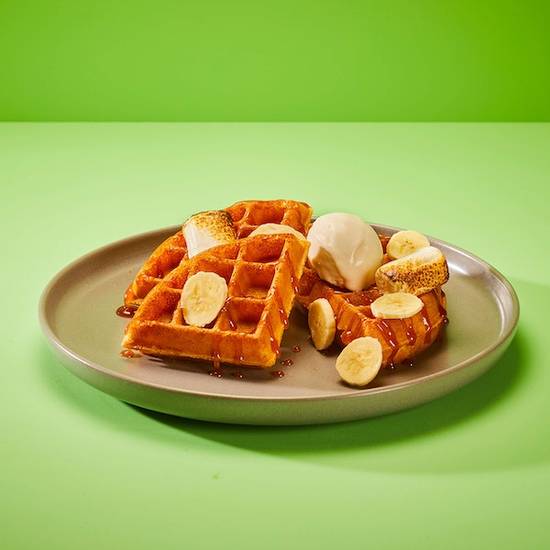 Banoffee S'mores - American Waffle