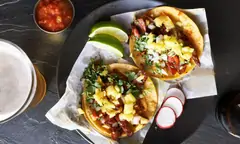 Chikis Tacos