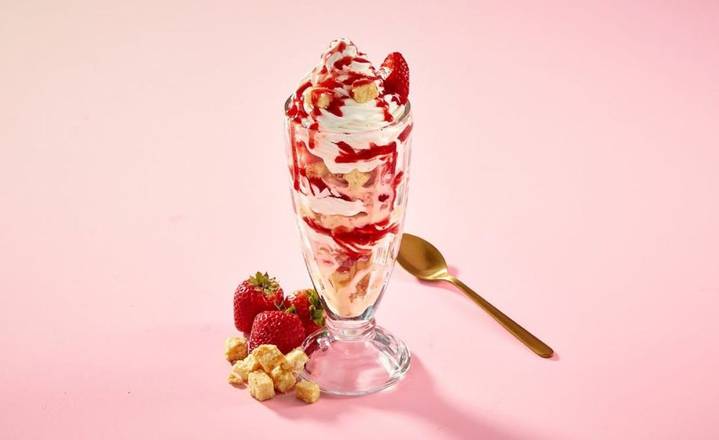 Strawberry Cheesecake Parfait