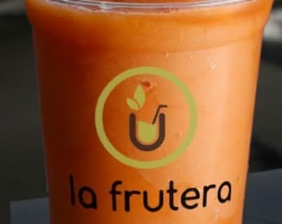 Zanahoria, Piña, Papaya y  Limon  / Carrots, Pineapple, Papaya and Lime