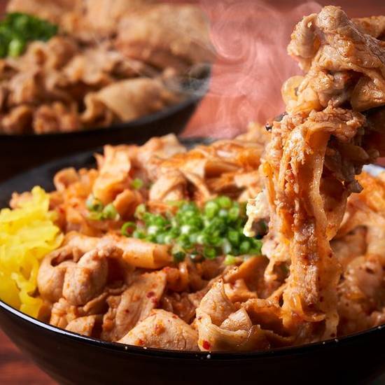 ニンニク野郎名物「ガッツ丼」とは？