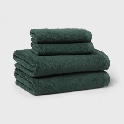 Room Essentials Antimicrobial Assorted Bath and Hand Towel Bath and Hand Towel, Dark Green (4 ct)