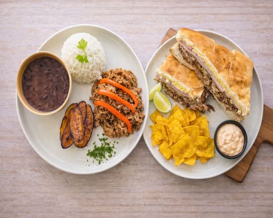 Las Cubanitas Authentic Cuban Cuisine (53 Valparaiso St)