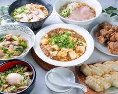 地鶏ラーメ  ン 華