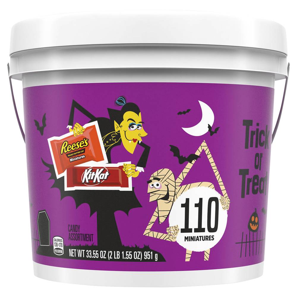 Hershey's Halloween Candy Bulk Bucket, Assorted (33.5 oz, 110 ct)