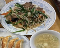 【餃子が自慢のお店】彩福　餃子食苑　Saifuku Gyoza Restaurant	