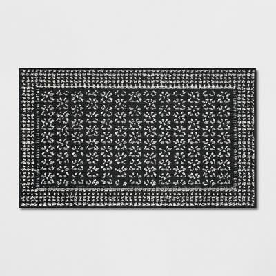 Threshold Washable Geometric Border Tufted Accent Rug, 1'8x2'10 in, Black