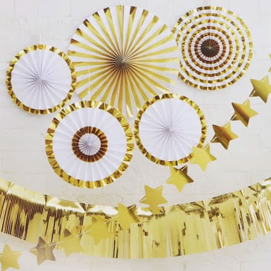 Celebrate It Party Decor Kit, White-Gold