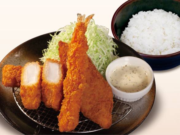 海鮮盛り合わせ(イカ・白身魚・海老)定食