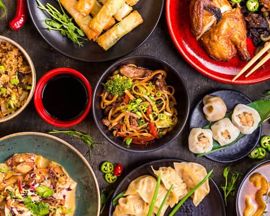 Red Lantern - Restaurant & Lounge (5016 Blanding Blvd)