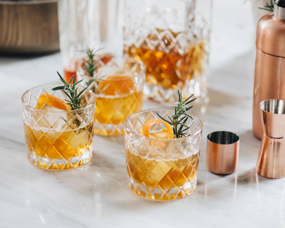 Order Cleveland Smokes and Beverages Menu Delivery【Menu & Prices】| Cleveland 