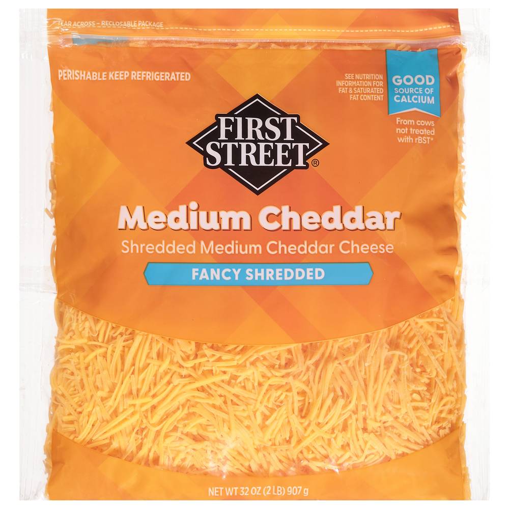 First Street Medium Cheddar Fancy Shred Cheese (32 oz)